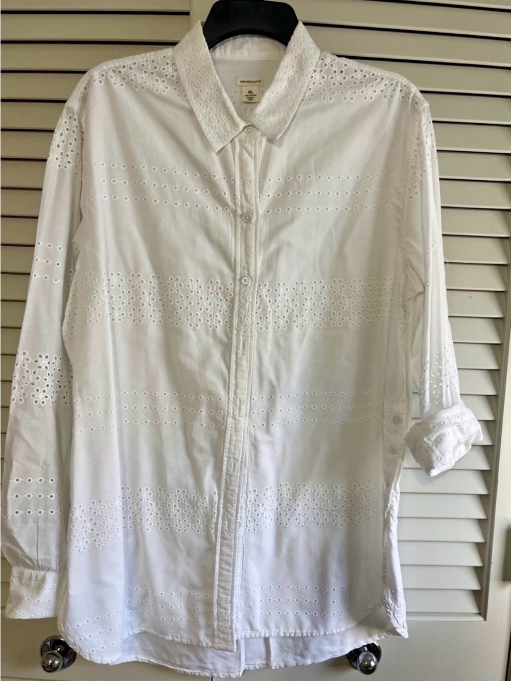 Westbound Woman’s White Eyelet Button-Down Shirt XL